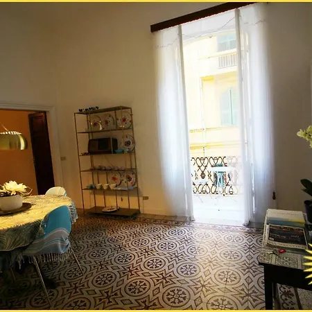 Grandma's 5 Terre In Apartment